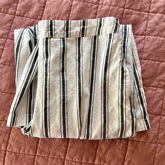 a.n.a Pants - a.n.a Striped Wide-Leg Cropped Pants